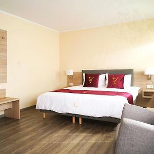 Deluxe Zimmer mit Kingsize-Bett